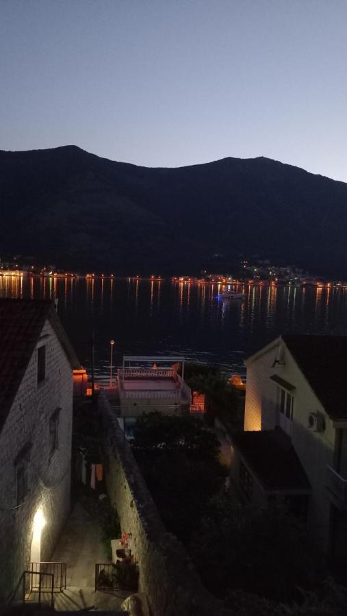Apartments Vukasovic コトル エクステリア 写真